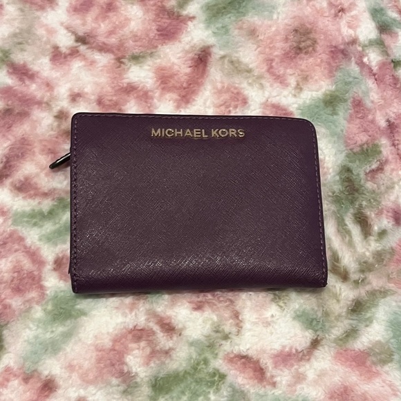 Michael Kors Dark Purple card holder/wallet - Picture 1 of 9